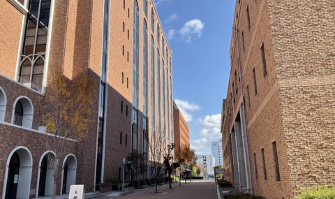 近畿大学東大阪キャンパス写真