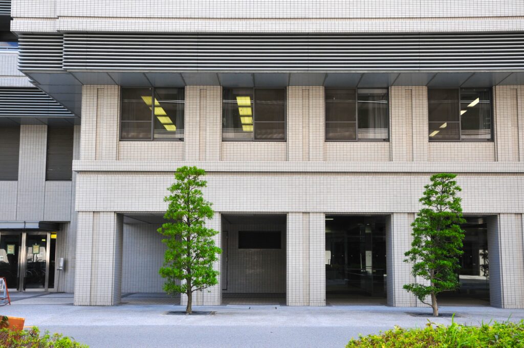 京都府立医科大学病院正面の写真