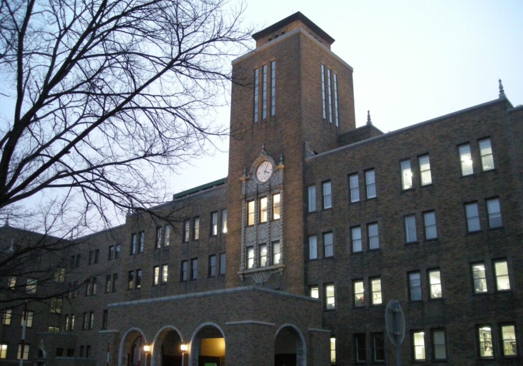 北海道大学医学部校舎の写真