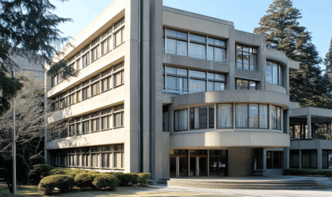 滋賀医科大学をイメージした校舎の写真