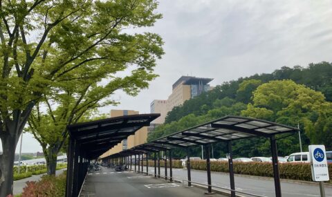 川崎医科大学西門から入ったところの写真