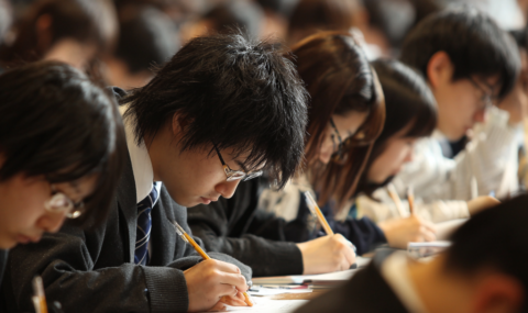 大学受験会場イメージ