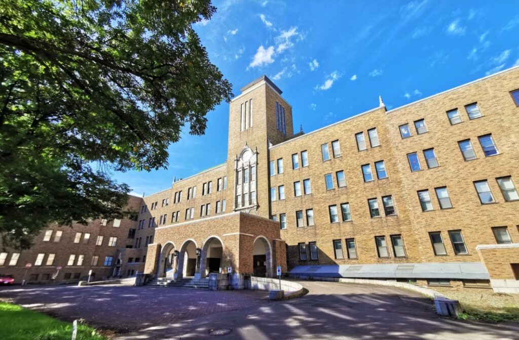 北海道大学