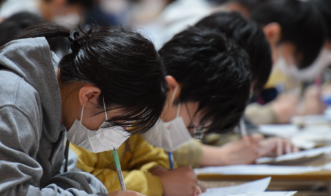 大学入試試験会場イメージ