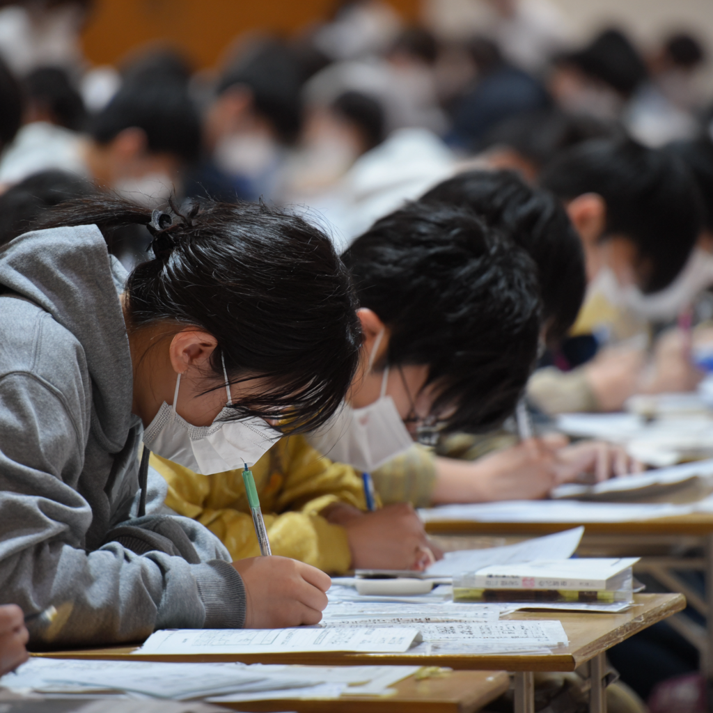 大学入試試験会場イメージ