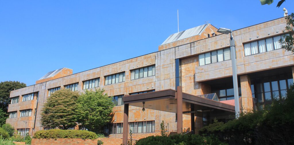 大学入試センター外観